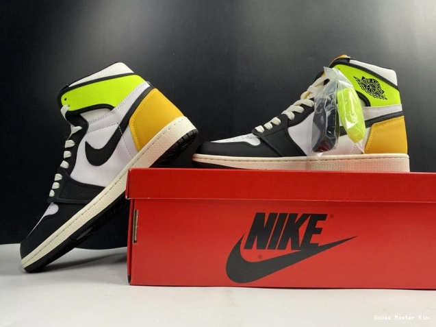 OG AIR HIGH JORDAN GOLD' RETRO 555088-118 'VOLT 1 0719